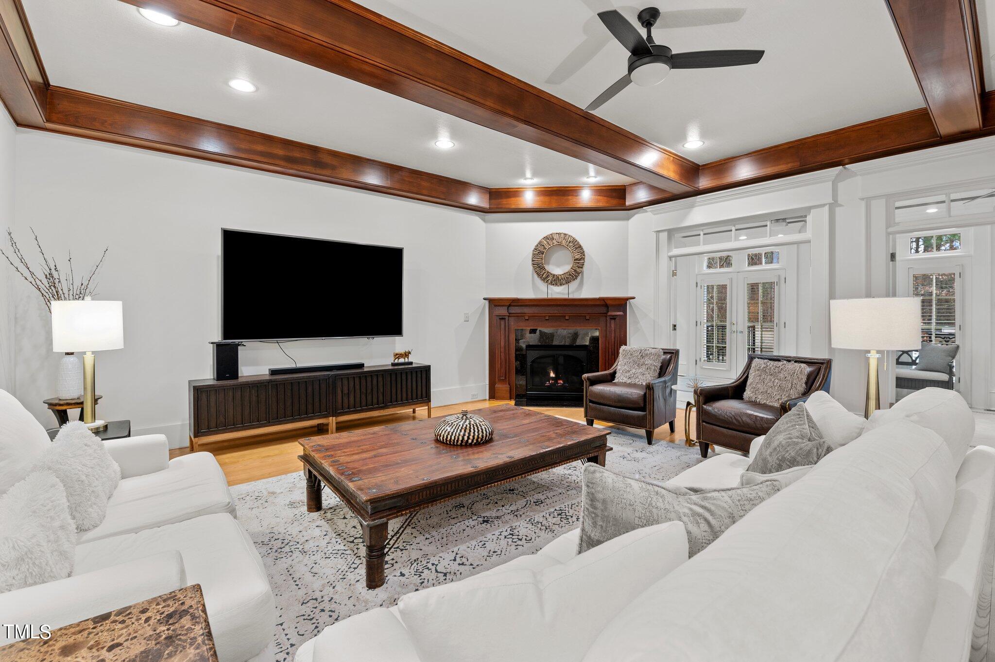 8816 Valentine Ct