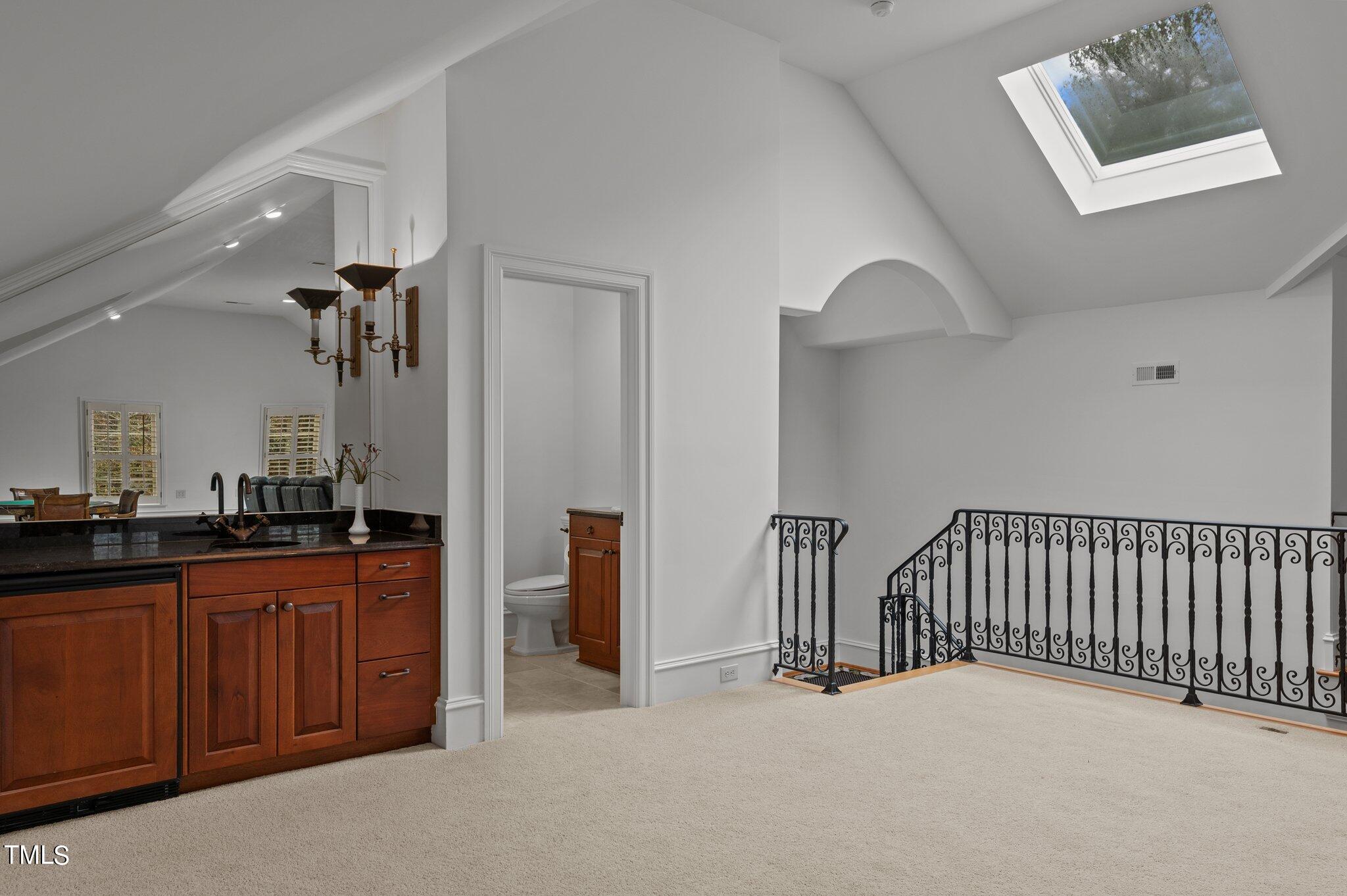 8816 Valentine Ct