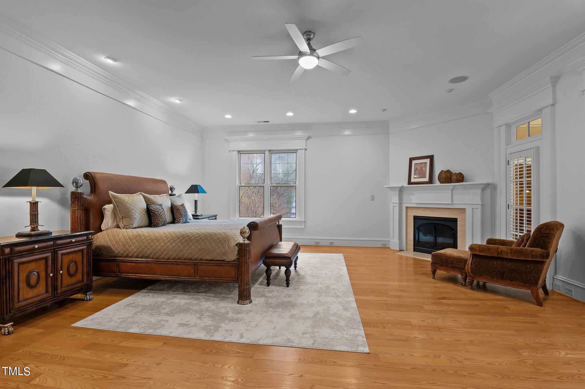 8816 Valentine Ct
