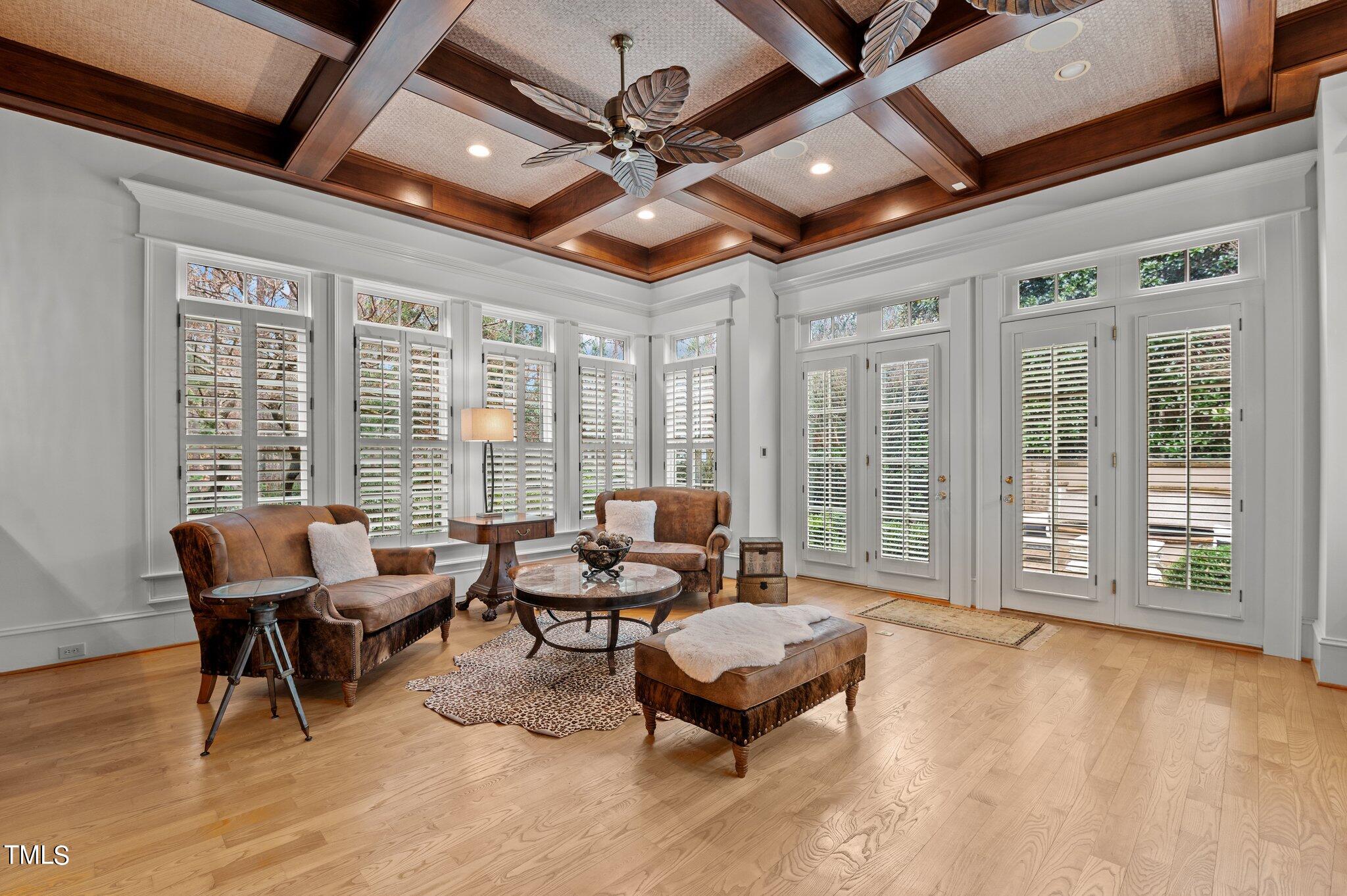 8816 Valentine Ct