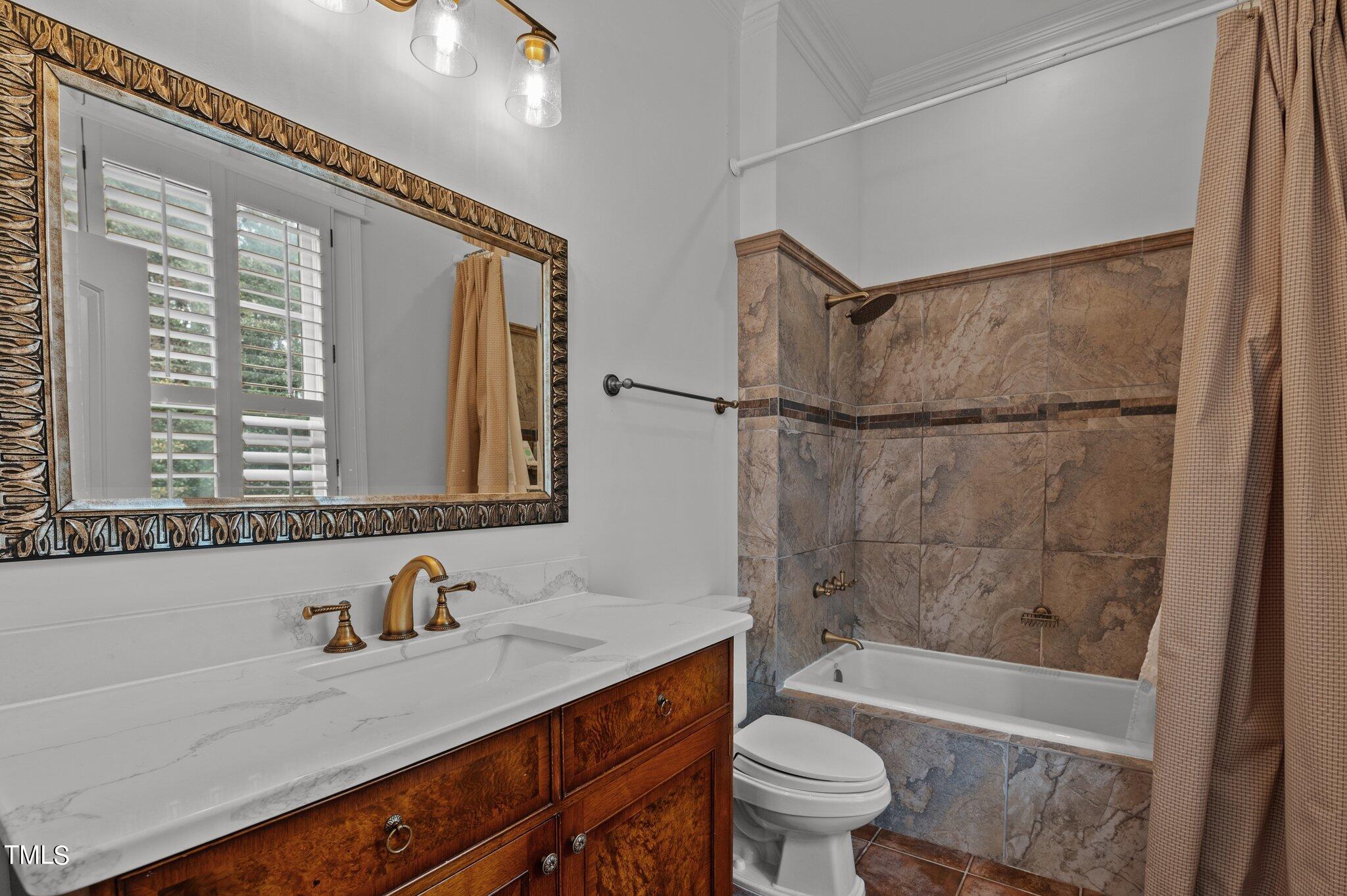 8816 Valentine Ct