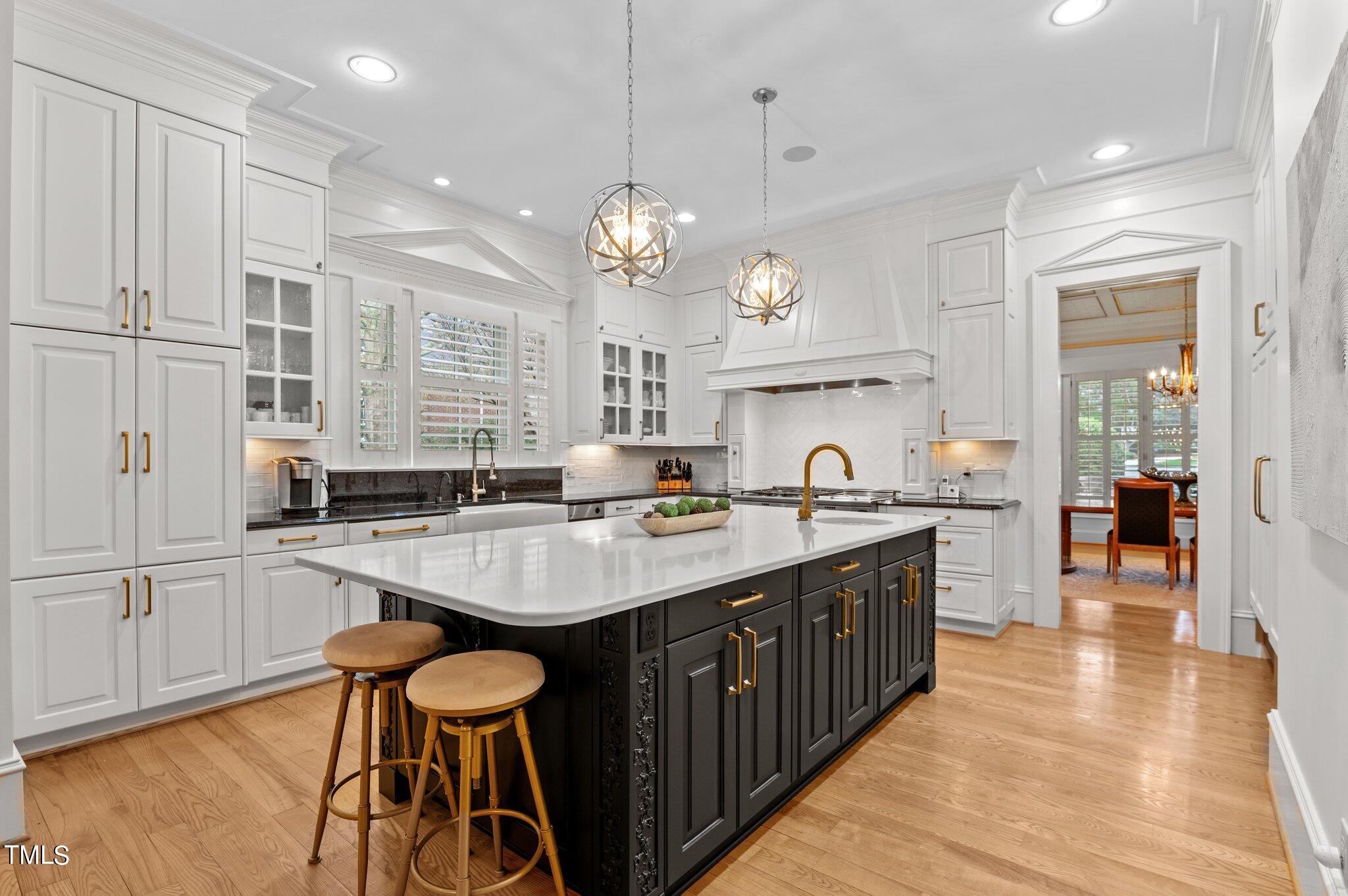 8816 Valentine Ct
