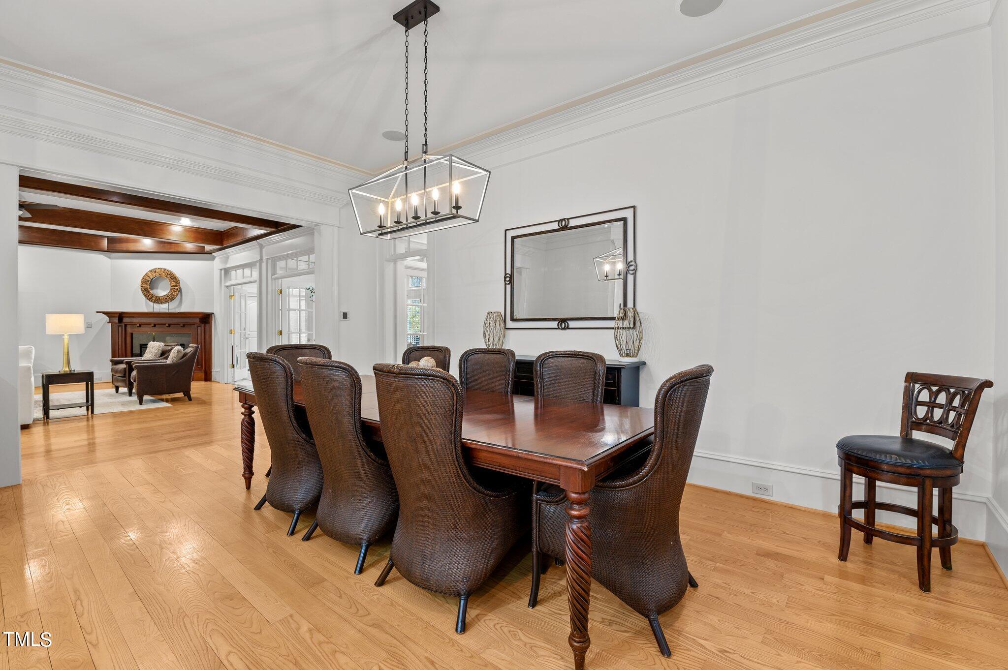 8816 Valentine Ct