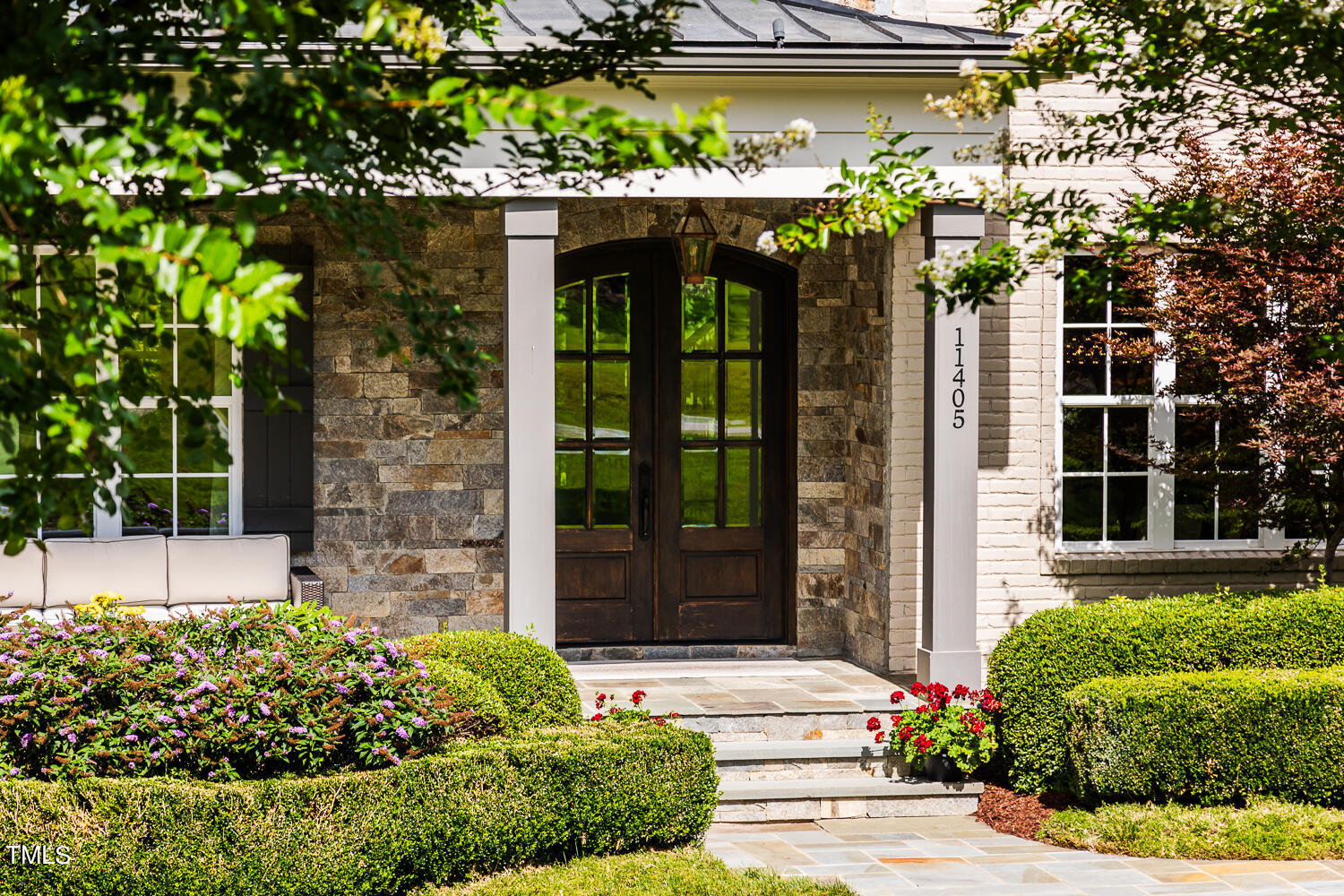 11405 Royal Amber Way