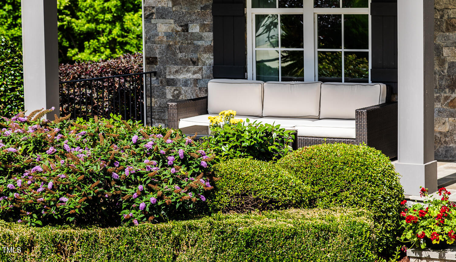 11405 Royal Amber Way