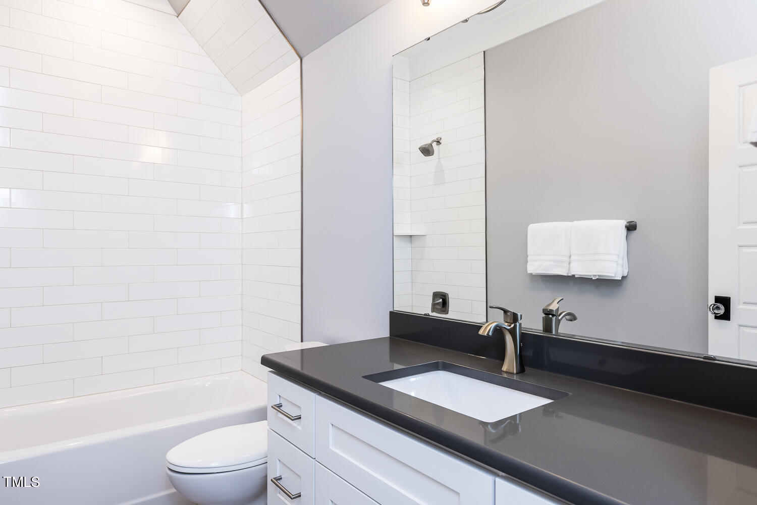 11405 Royal Amber Way