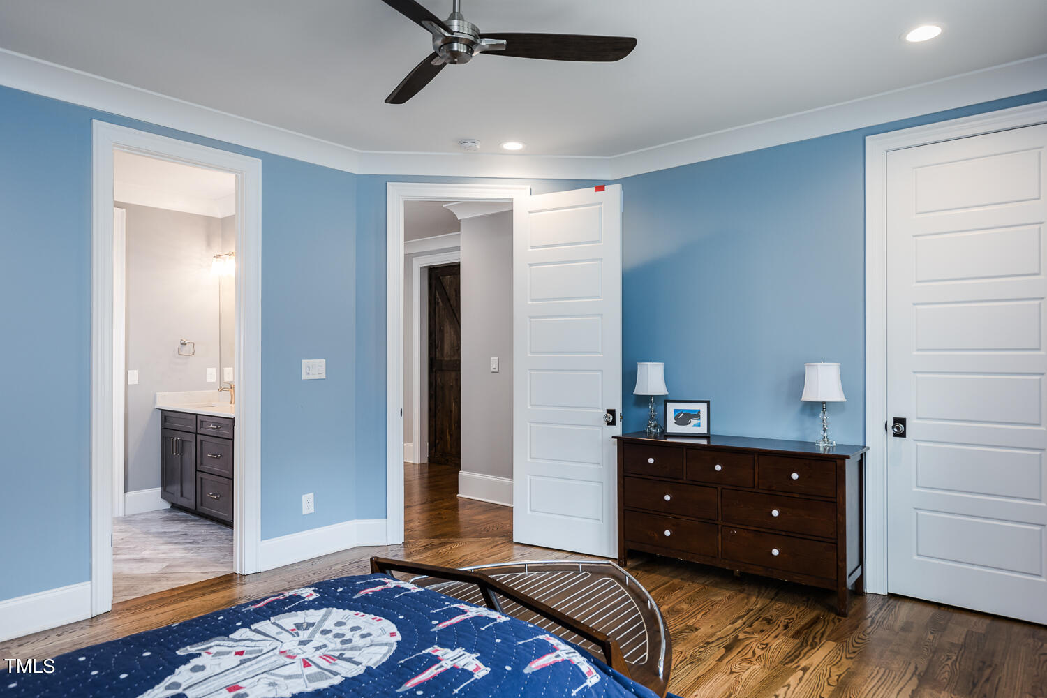 11405 Royal Amber Way