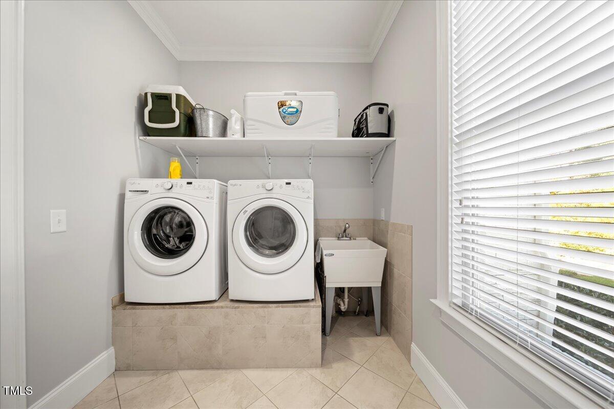 2304 Gresham Lake Road