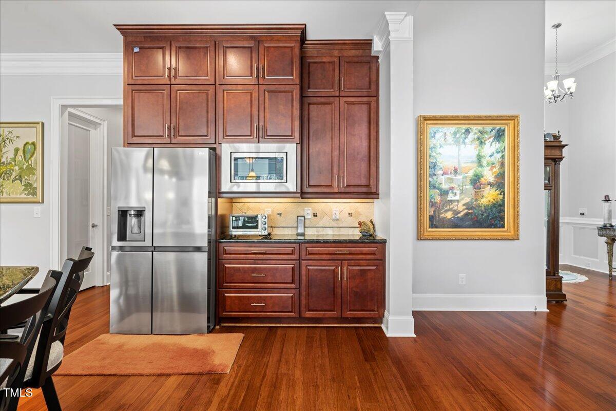 2304 Gresham Lake Road