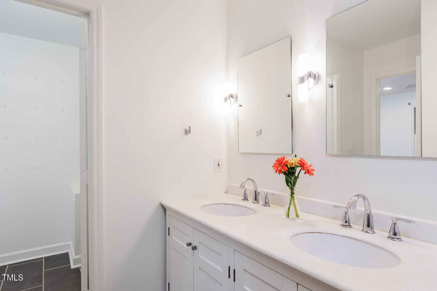 1410 Mahonia Court