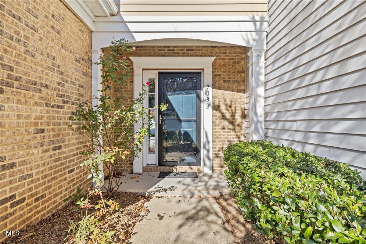 7032 Racine Way