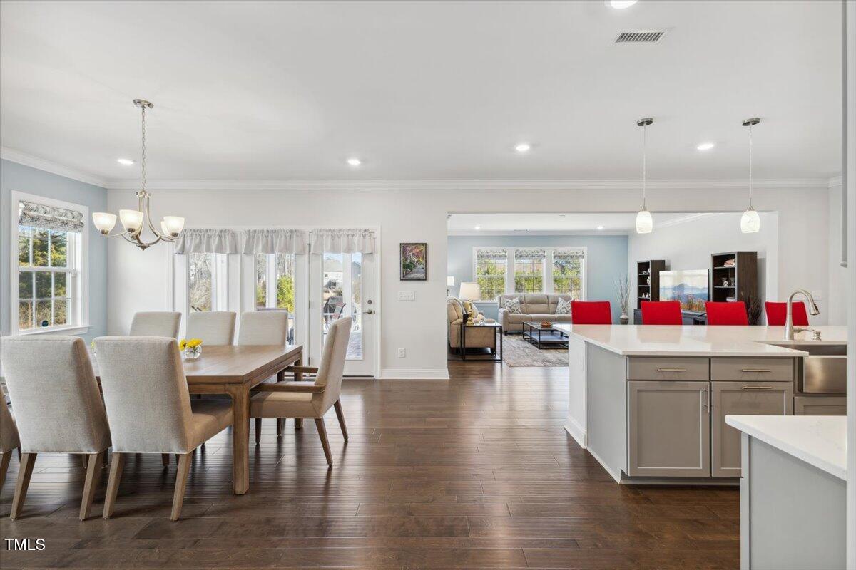 3000 Mavisbank Circle