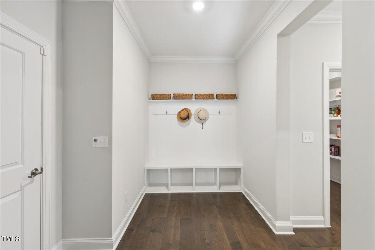 3000 Mavisbank Circle