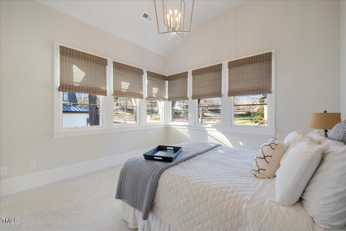 1304 Ivy Lane