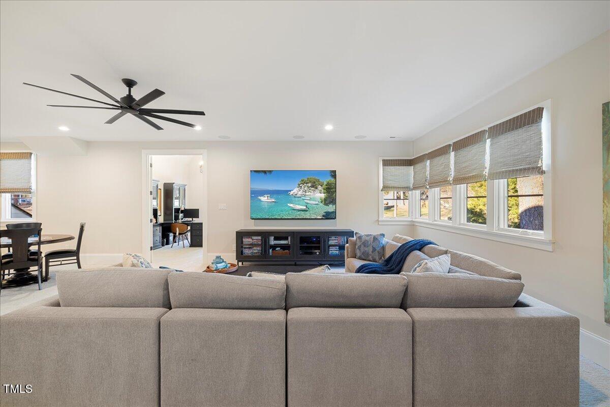 1304 Ivy Lane