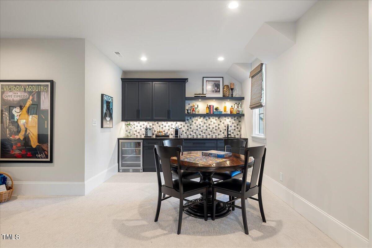 1304 Ivy Lane
