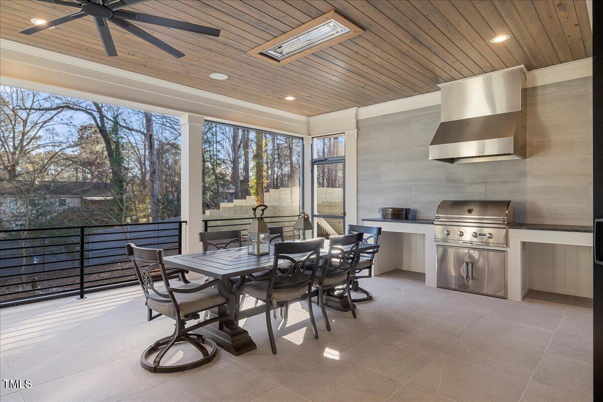 1304 Ivy Lane