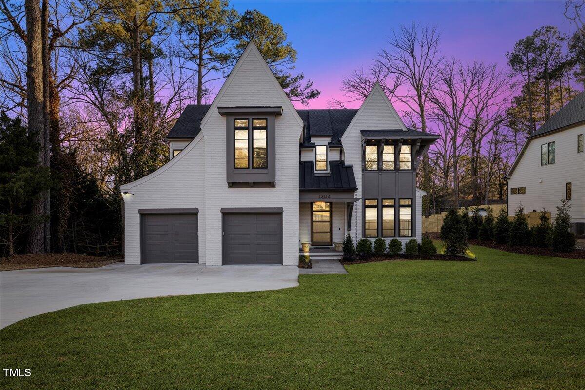 1304 Ivy Lane