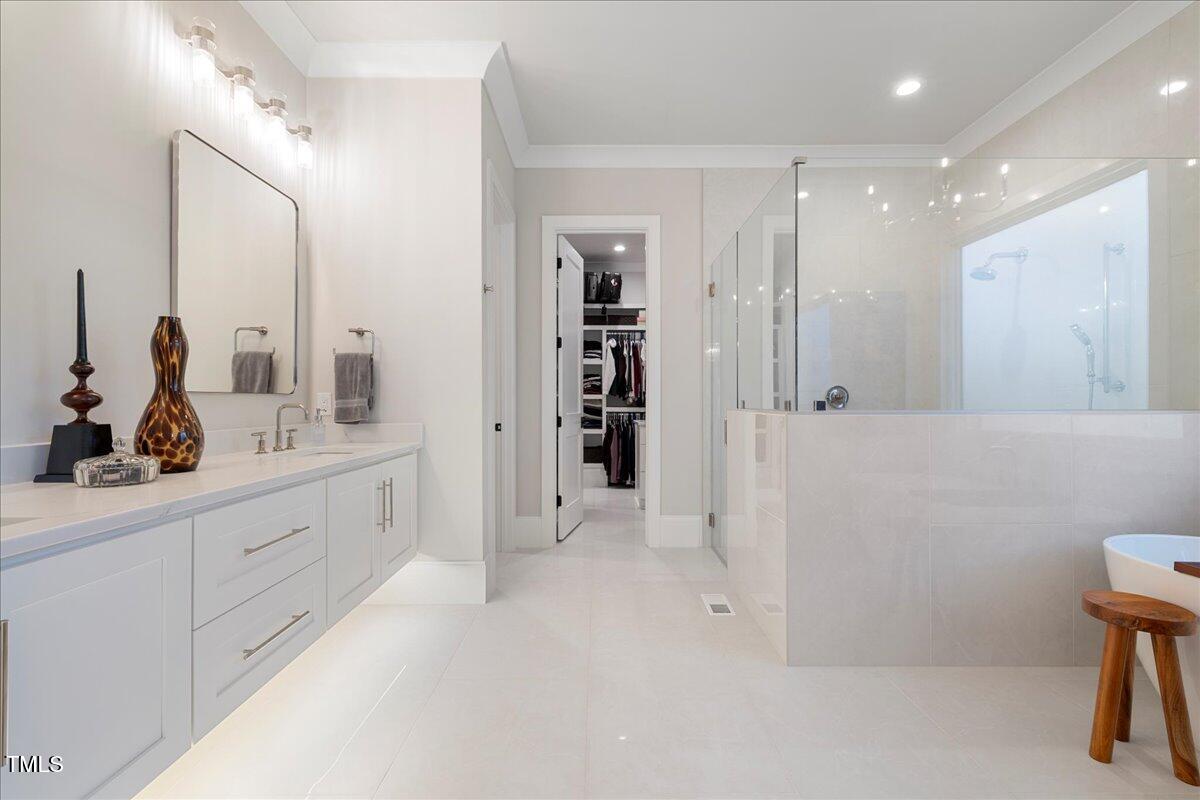 1304 Ivy Lane