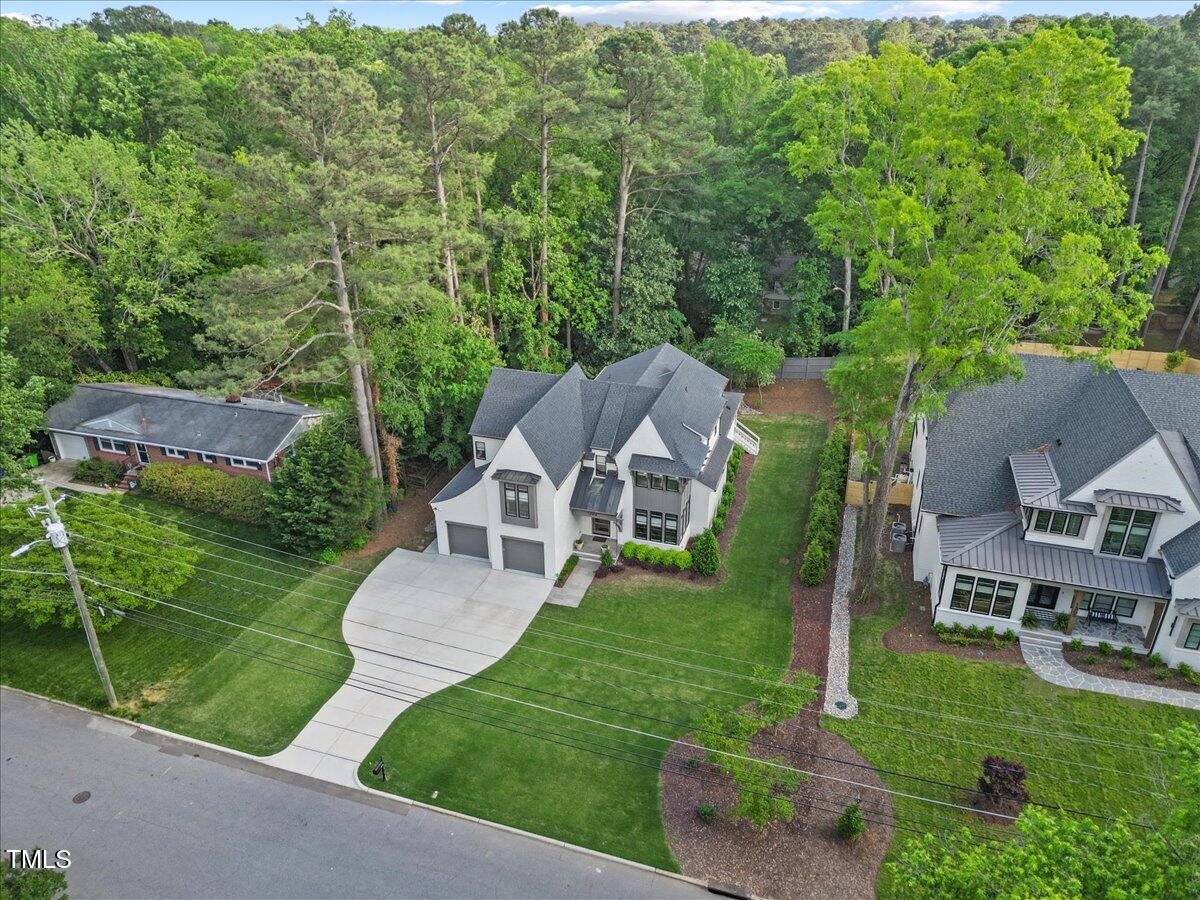 1304 Ivy Lane