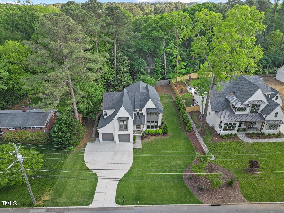 1304 Ivy Lane