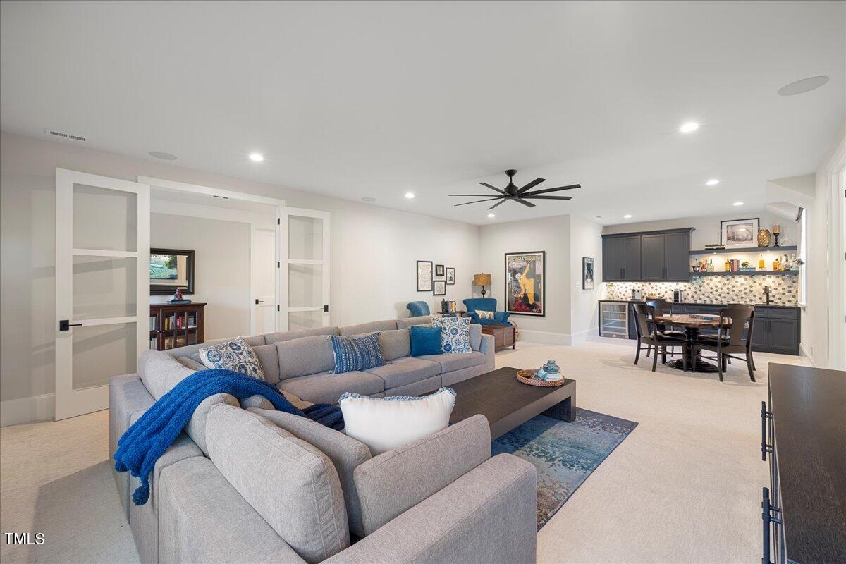 1304 Ivy Lane