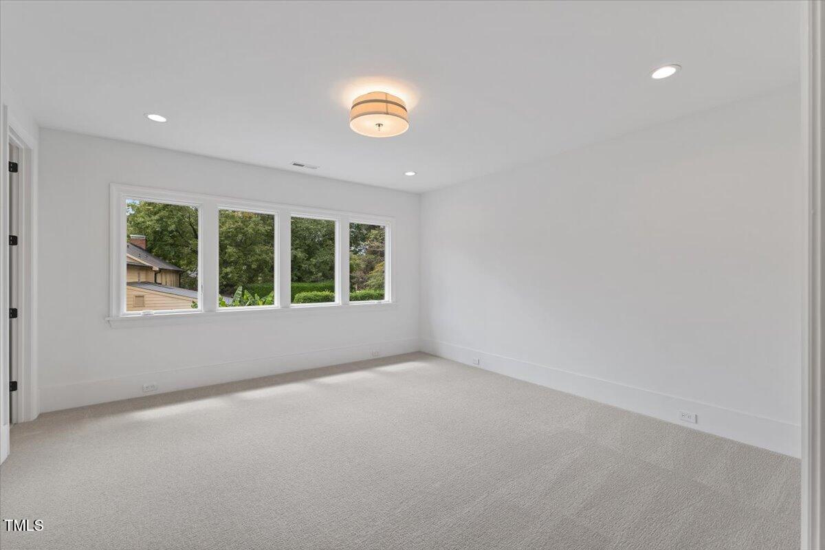 6844 Greystone Drive