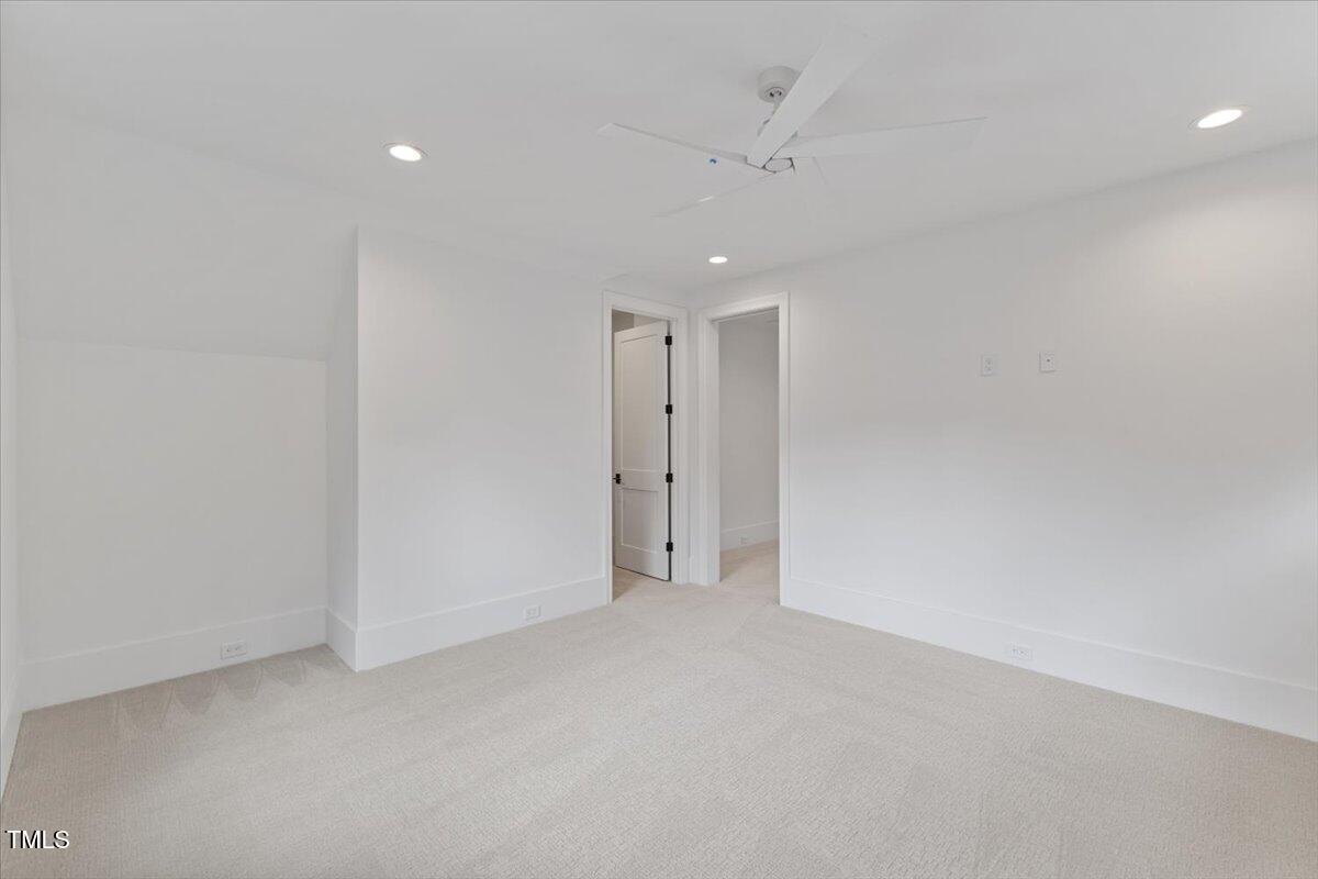 6844 Greystone Drive