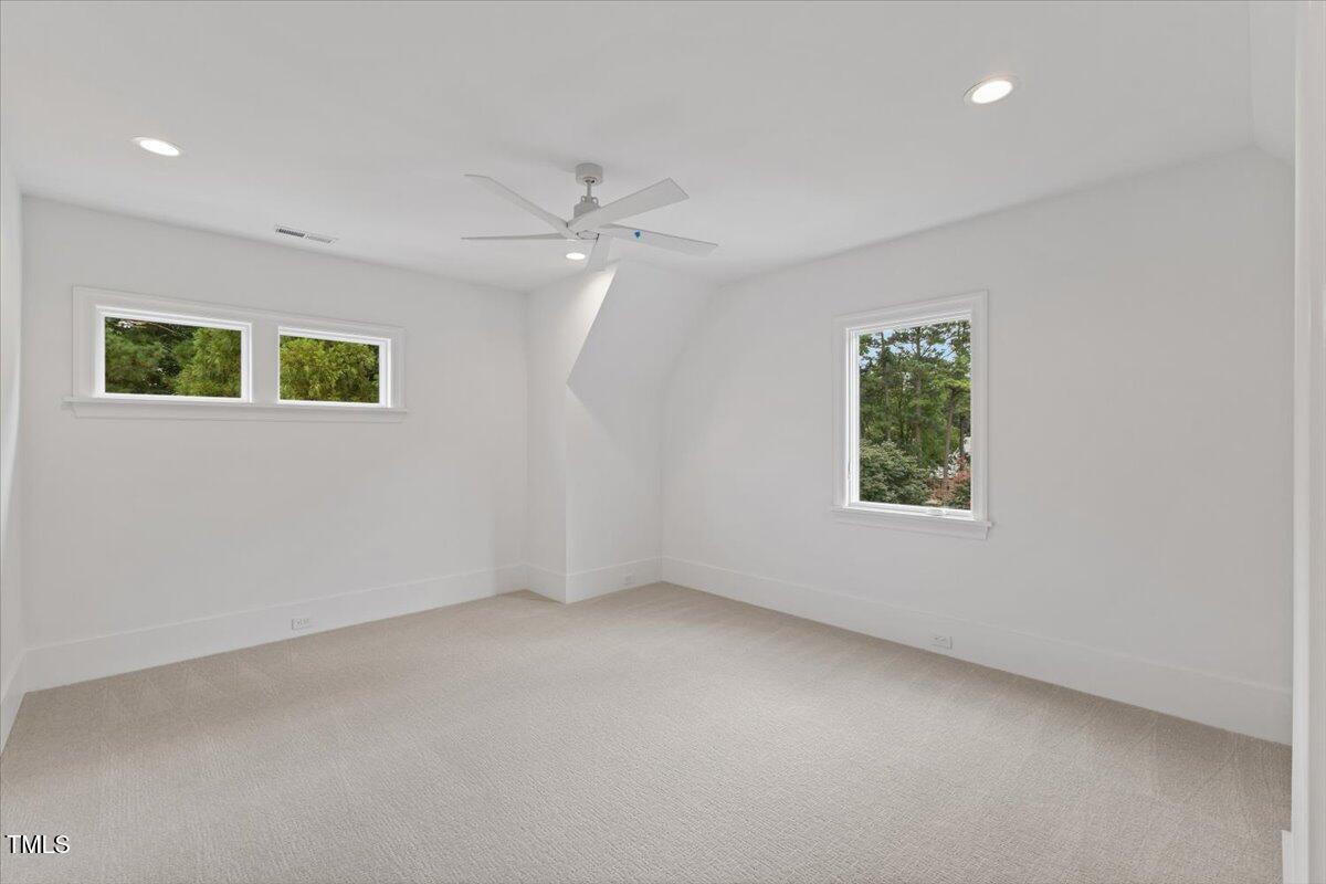 6844 Greystone Drive