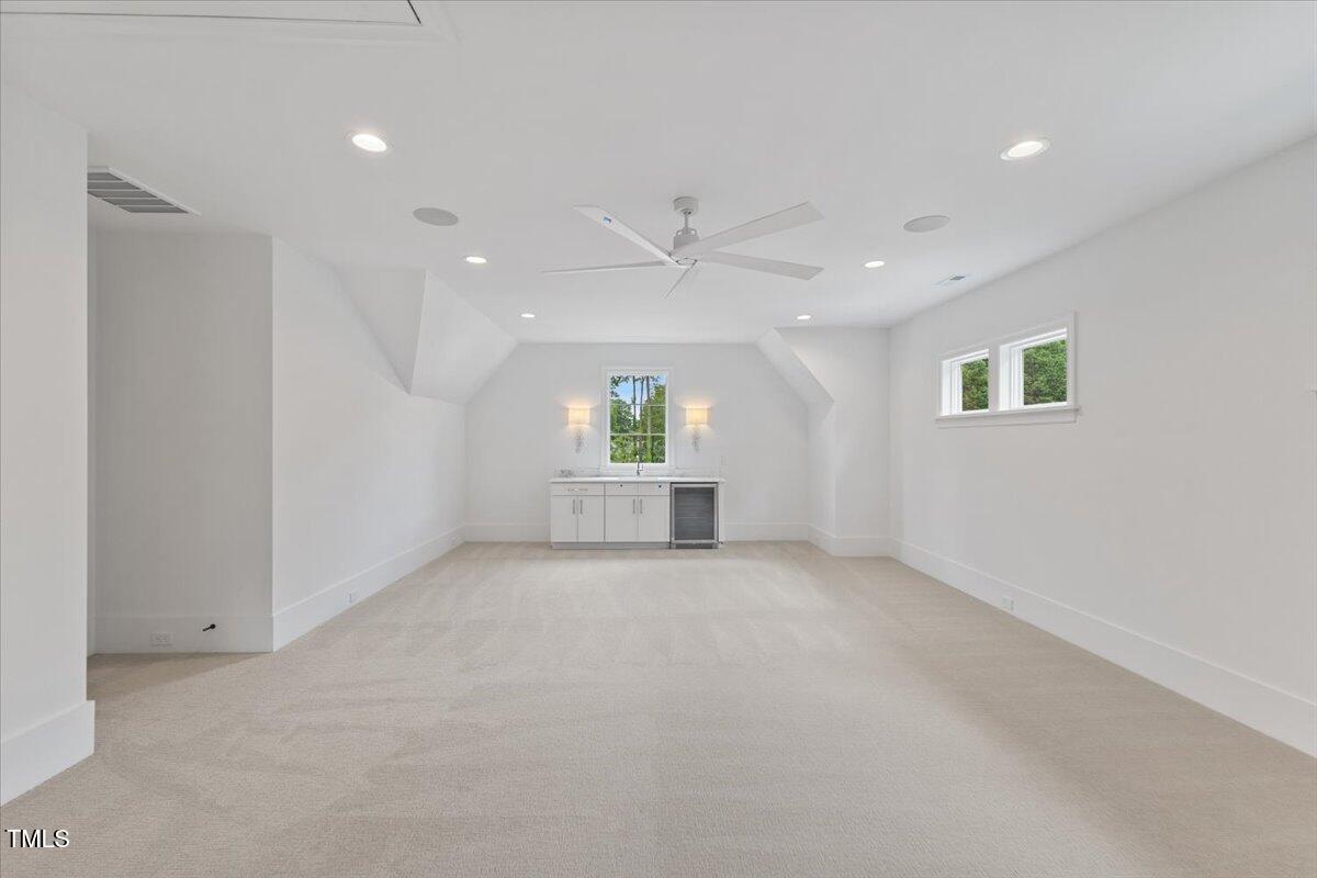 6844 Greystone Drive