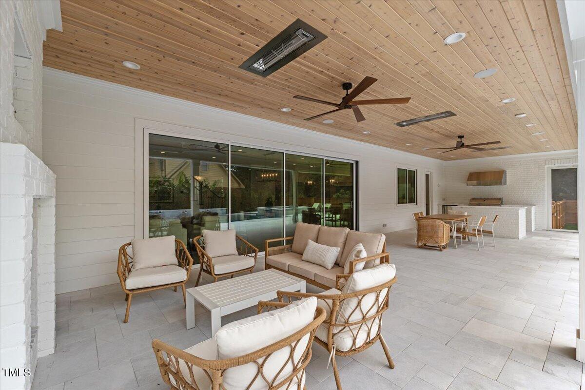 6844 Greystone Drive