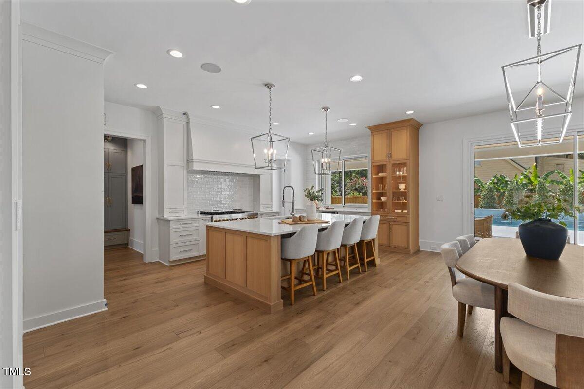 6844 Greystone Drive
