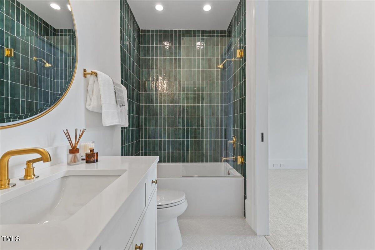 6844 Greystone Drive