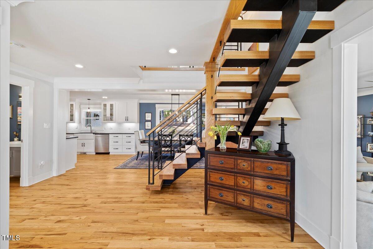 2605 Ridge Road