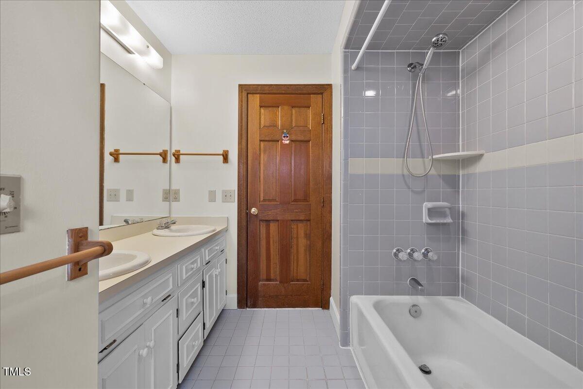 4912 Tallwood Drive