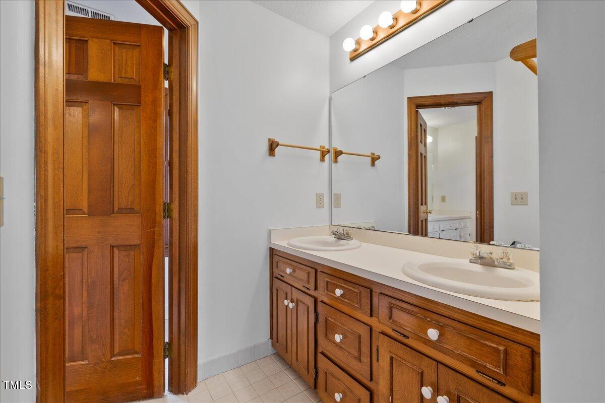 4912 Tallwood Drive