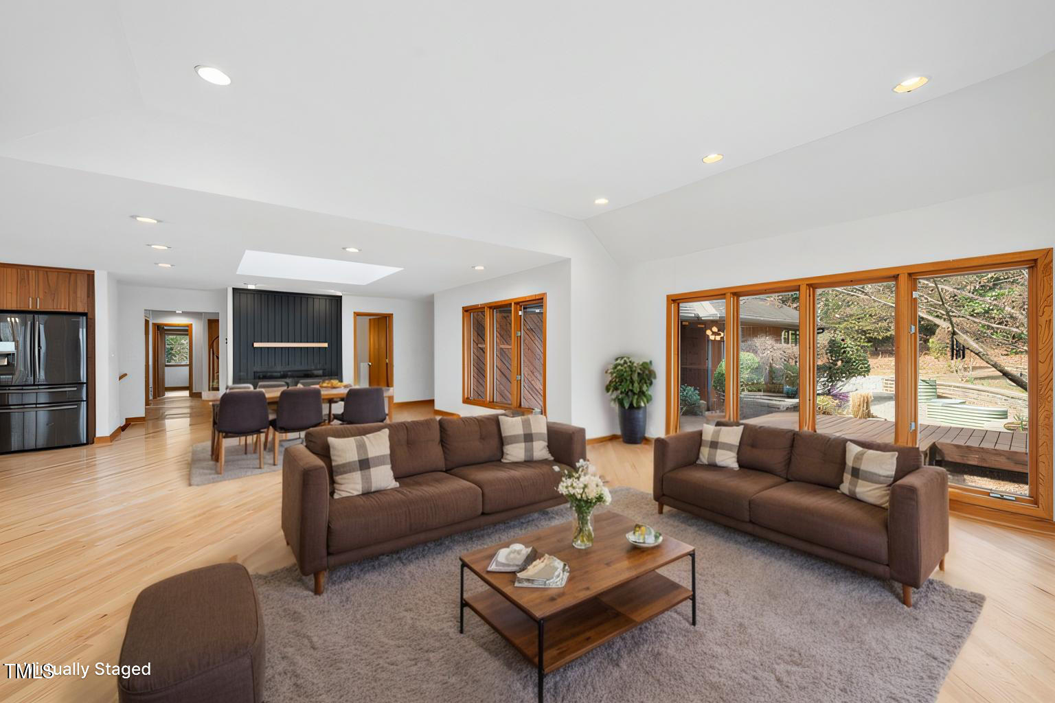 10509 Leslie Drive