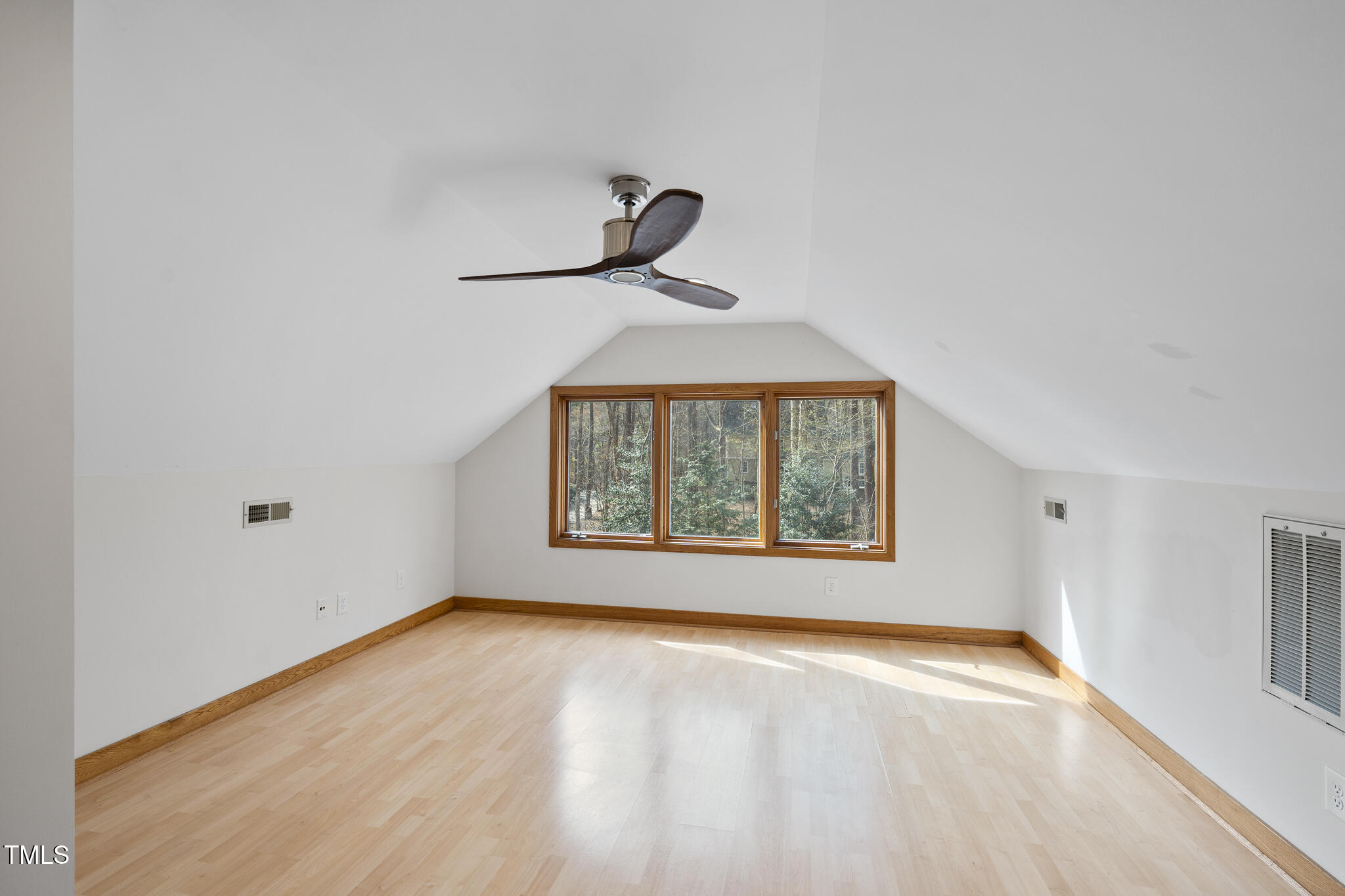 10509 Leslie Drive