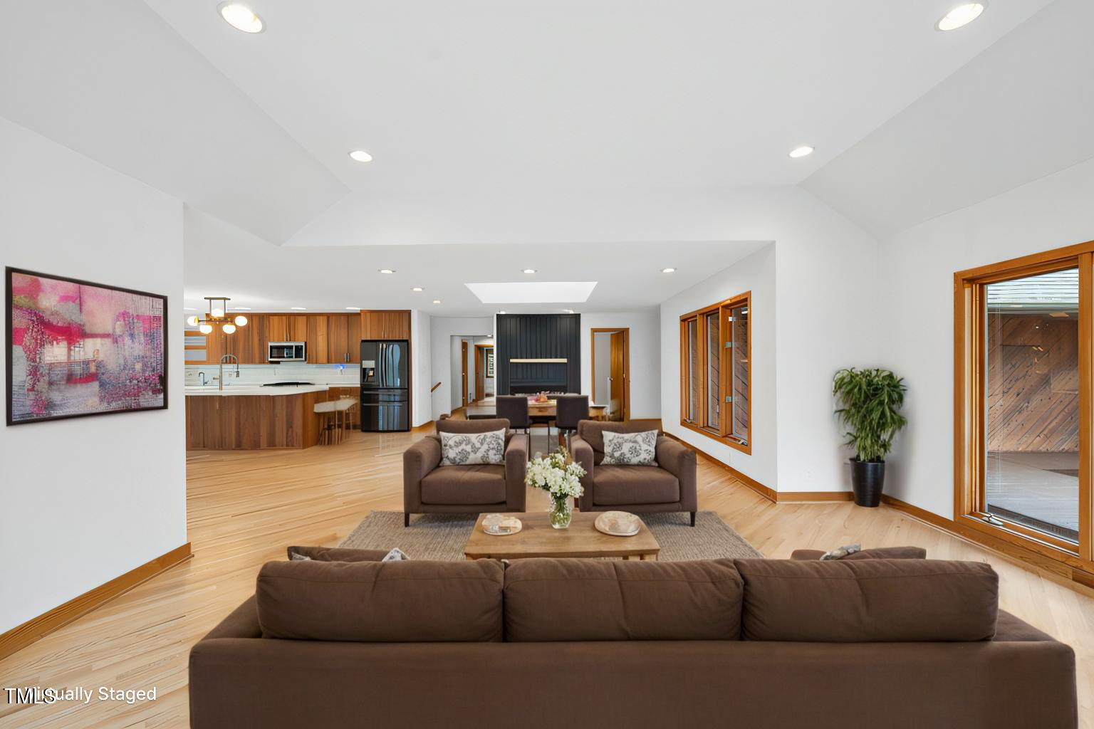 10509 Leslie Drive