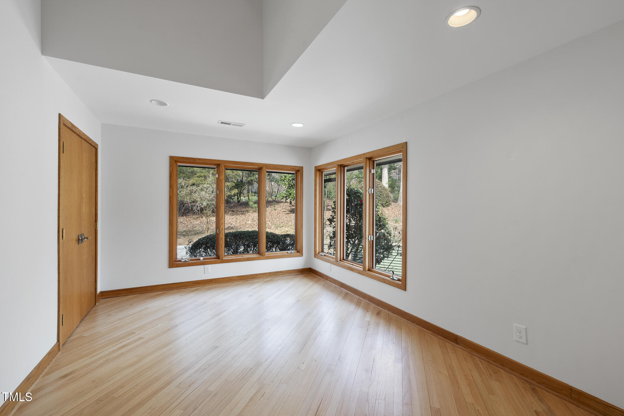 10509 Leslie Drive