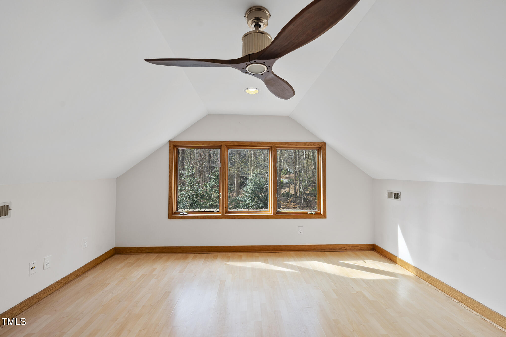 10509 Leslie Drive