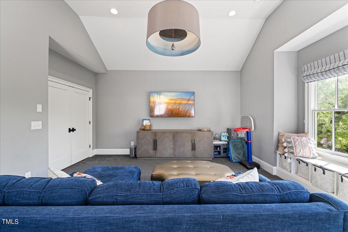 3513 Bellevue Road