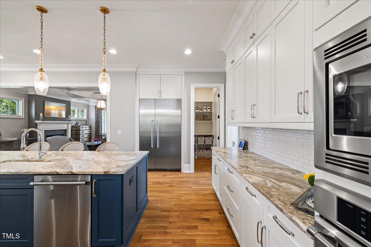 3513 Bellevue Road