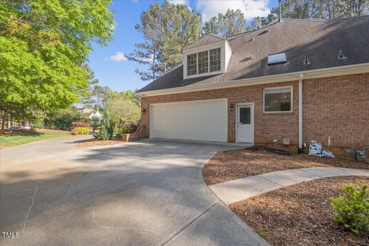3928 White Chapel Way