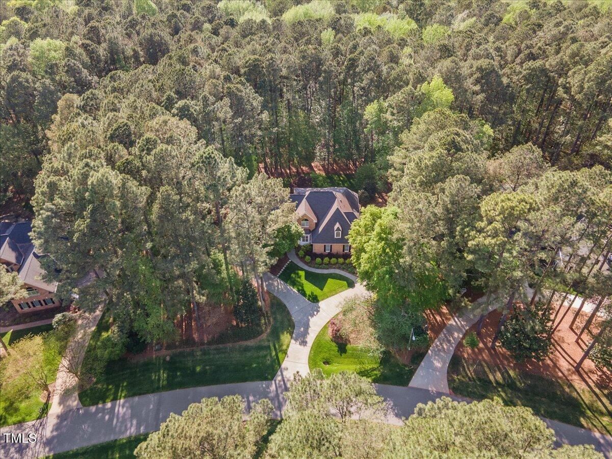 3928 White Chapel Way