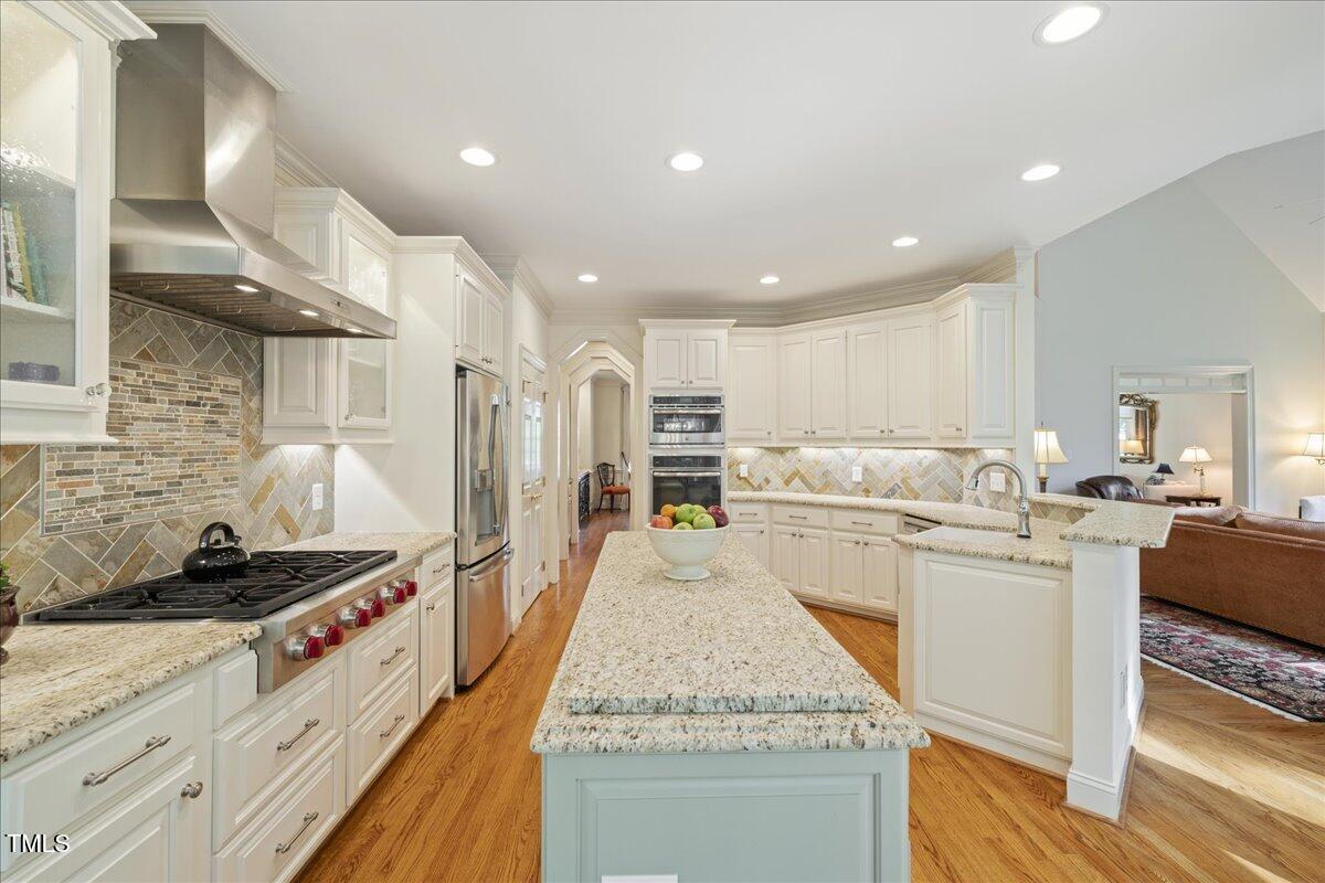 3928 White Chapel Way