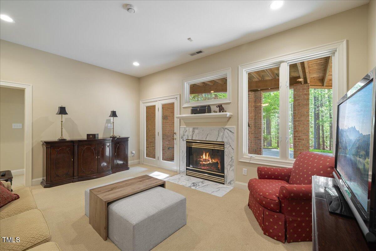 3928 White Chapel Way