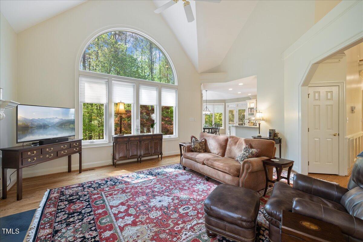 3928 White Chapel Way