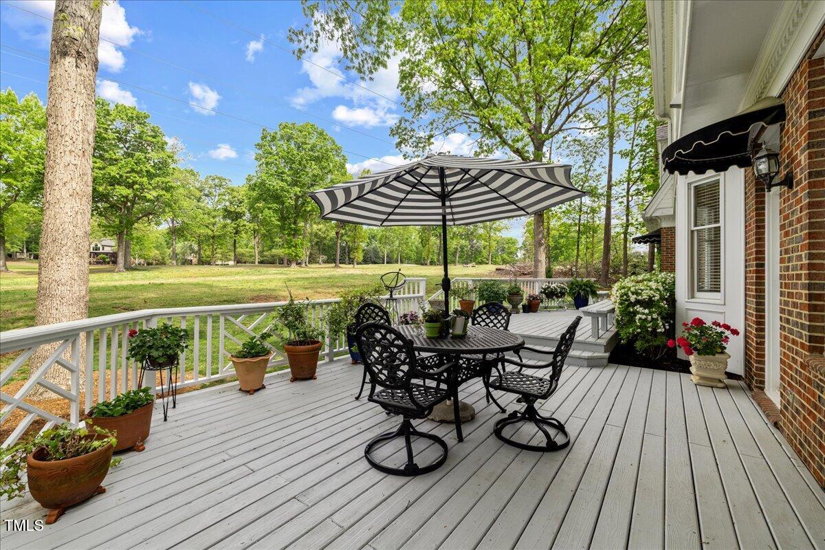 7709 Oakmont Place