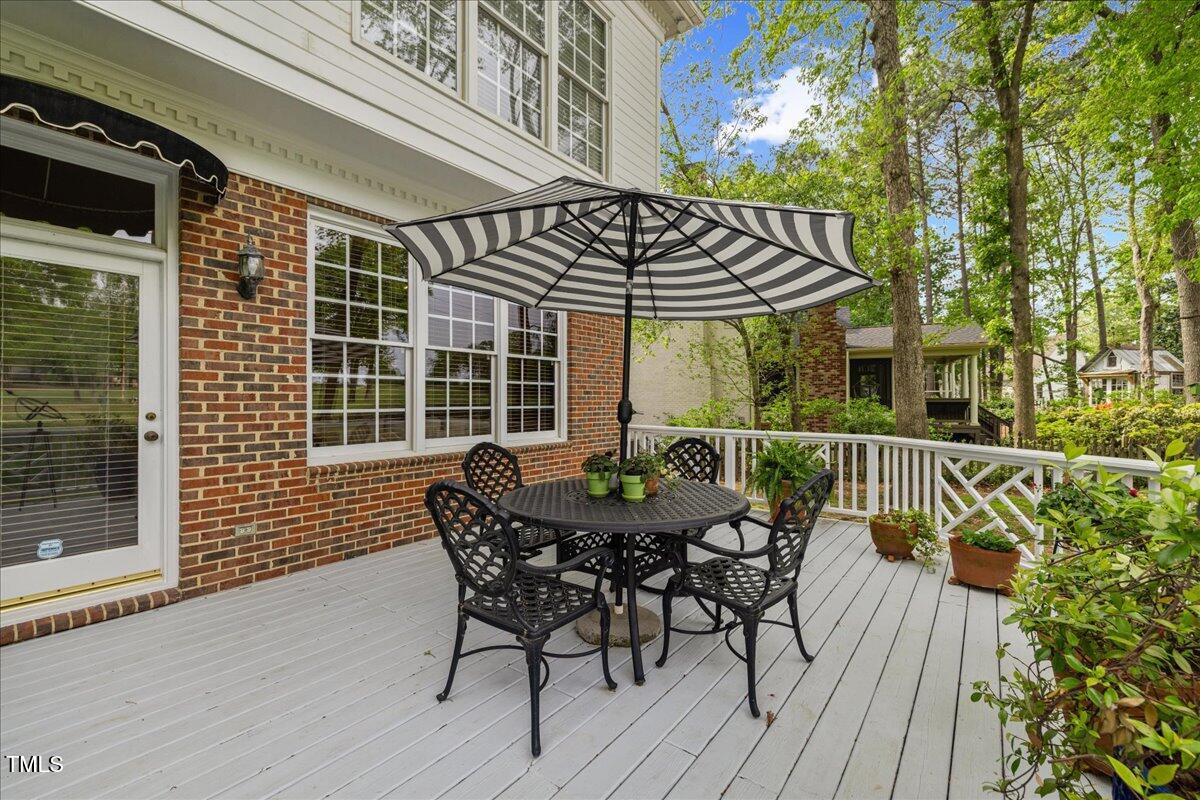 7709 Oakmont Place